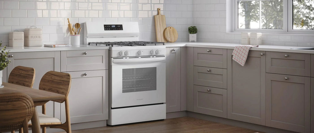 Frigidaire FCRG3062AS 30" Gas Range with Steam Clean, Stainless Steel