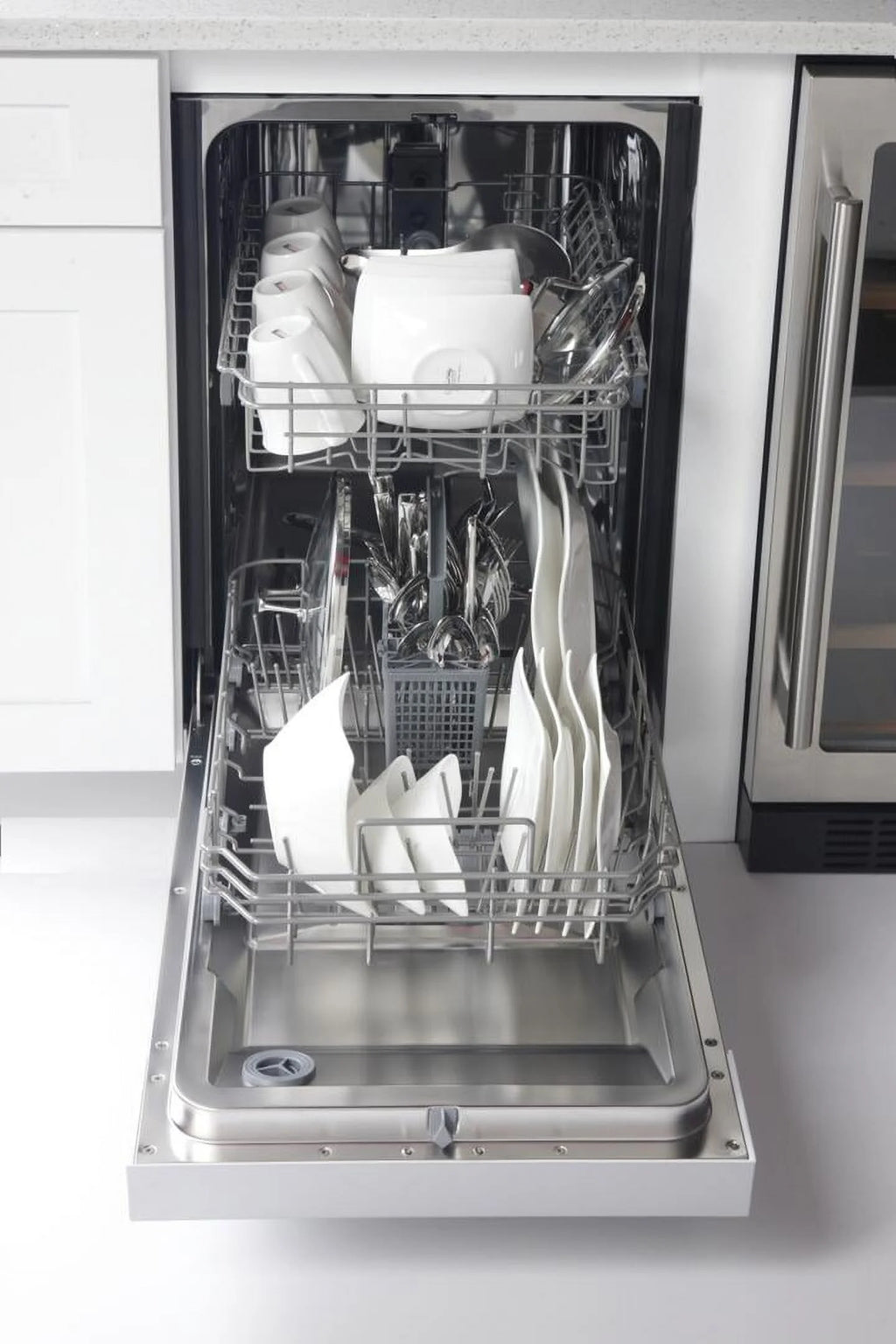 Kucht Professional 18" Stainless Steel Front Control Dishwashers in Silver