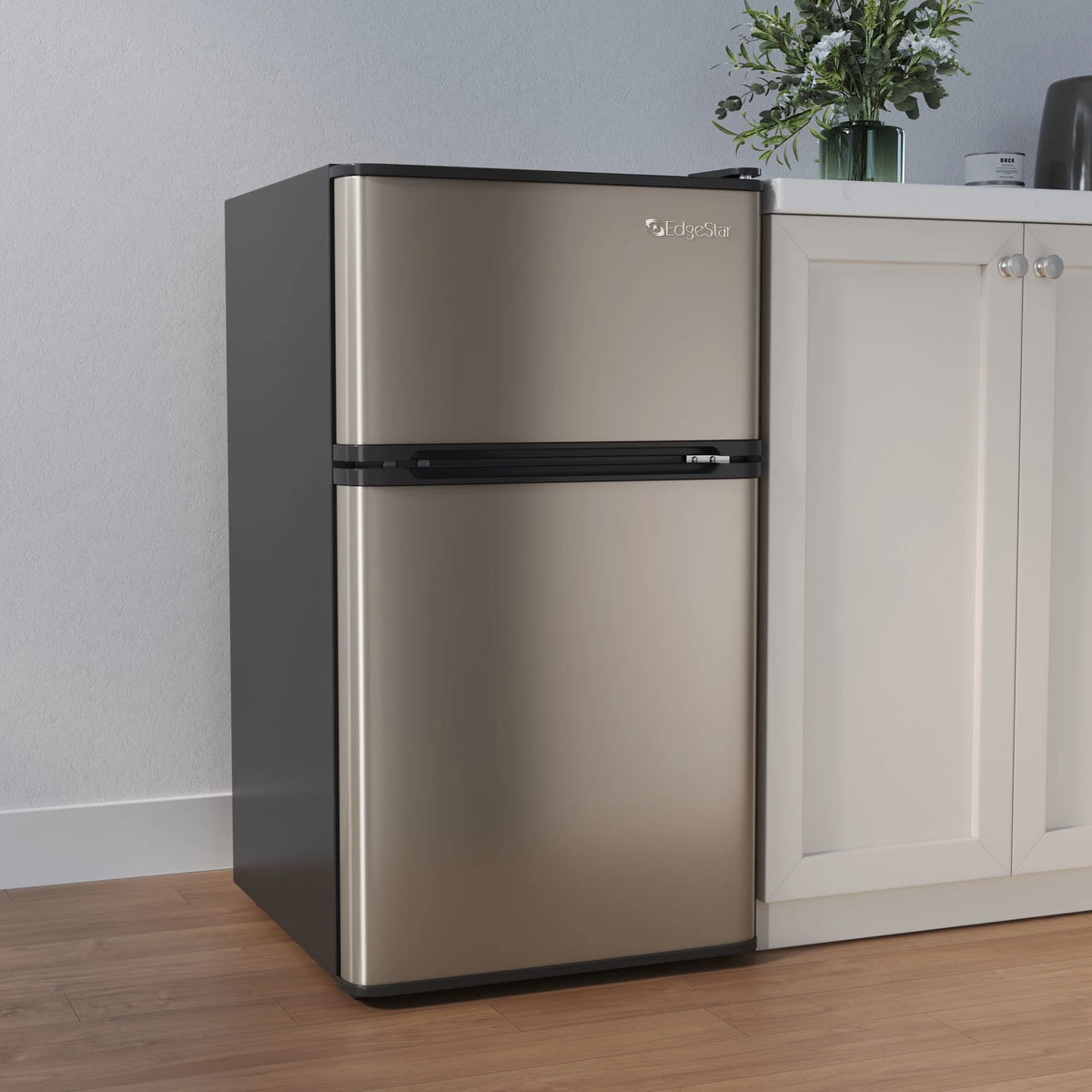Edgestar Crf321 19" Wide 3.1 Cu. Ft. Energy Star Rated Fridge/Freezer - Stainless Steel