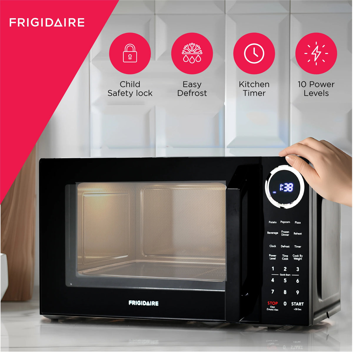 Frigidaire 0.9 cu ft Countertop Microwave Ovens in Black, EMW953