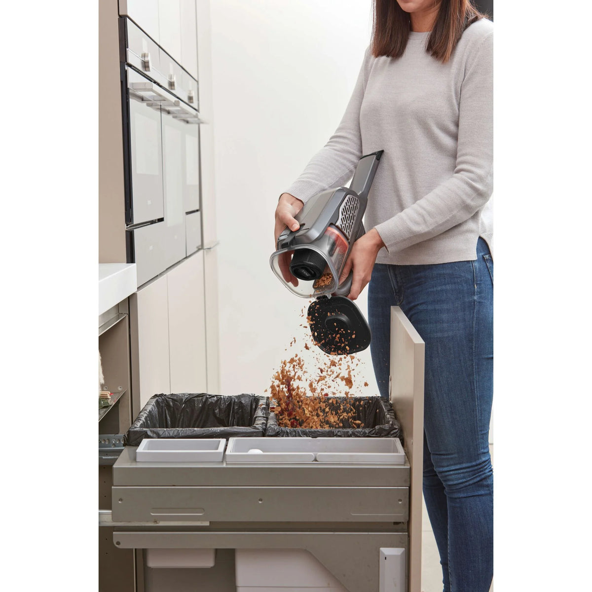 BLACK+DECKER 16V MAX dustbuster AdvancedClean+ Cordless Hand Vacuum, for Car & Home Use, with Long Crevice Tool and XL Dustbin, HHVK415B01, Grey