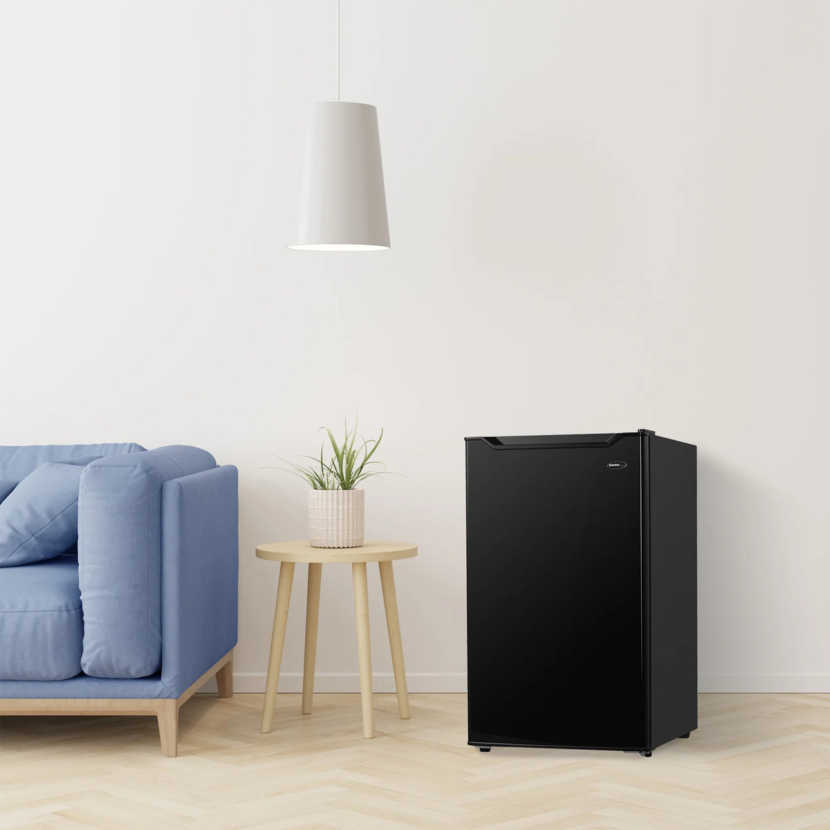 Danby 3.2 cu. ft. Compact Fridge in Black (DAR032B2BM)
