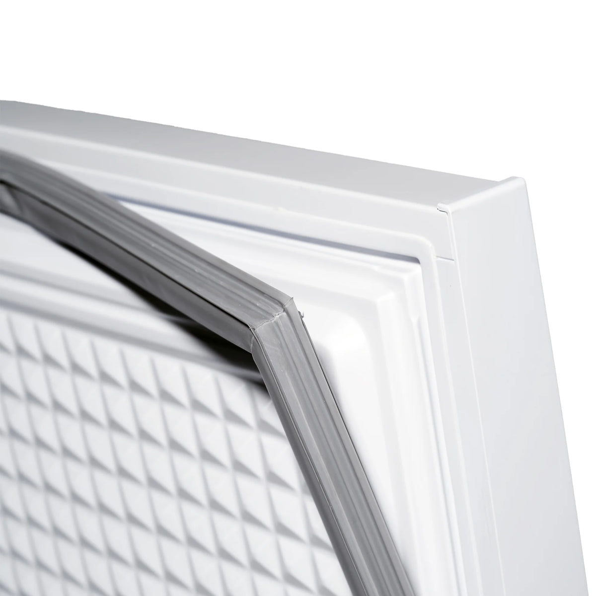 Professional Series 7 Cu Ft Manual Defrost Chest Freezer