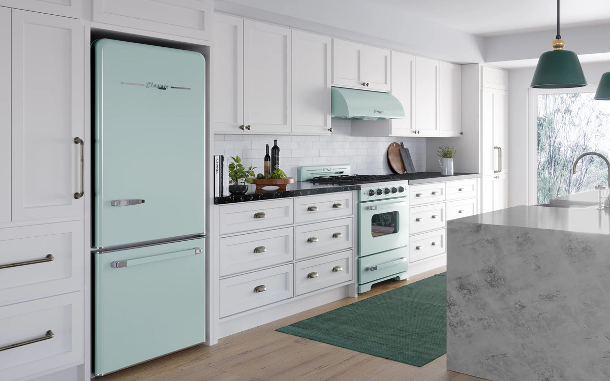 Unique Appliances Ugp-510L Ac Classic Retro 30" Wide 17.7 Cu. Ft. Energy Star Certified