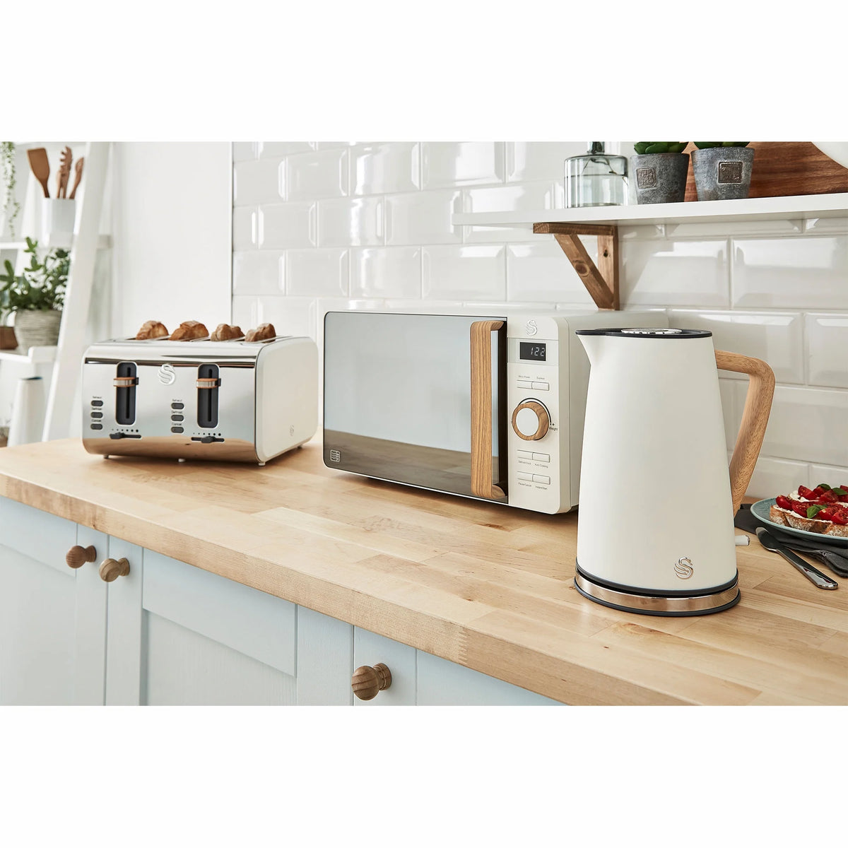 Swan SK14610WHTN Nordic Style Cordless Kettle 1.7L - Cotton White