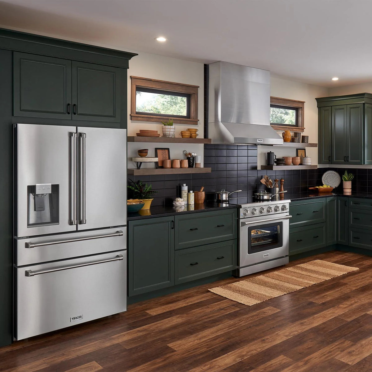 Thor Kitchen Hre3601 36" Wide 6.0 Cu. Ft. Capacity Freestanding Professional Electric