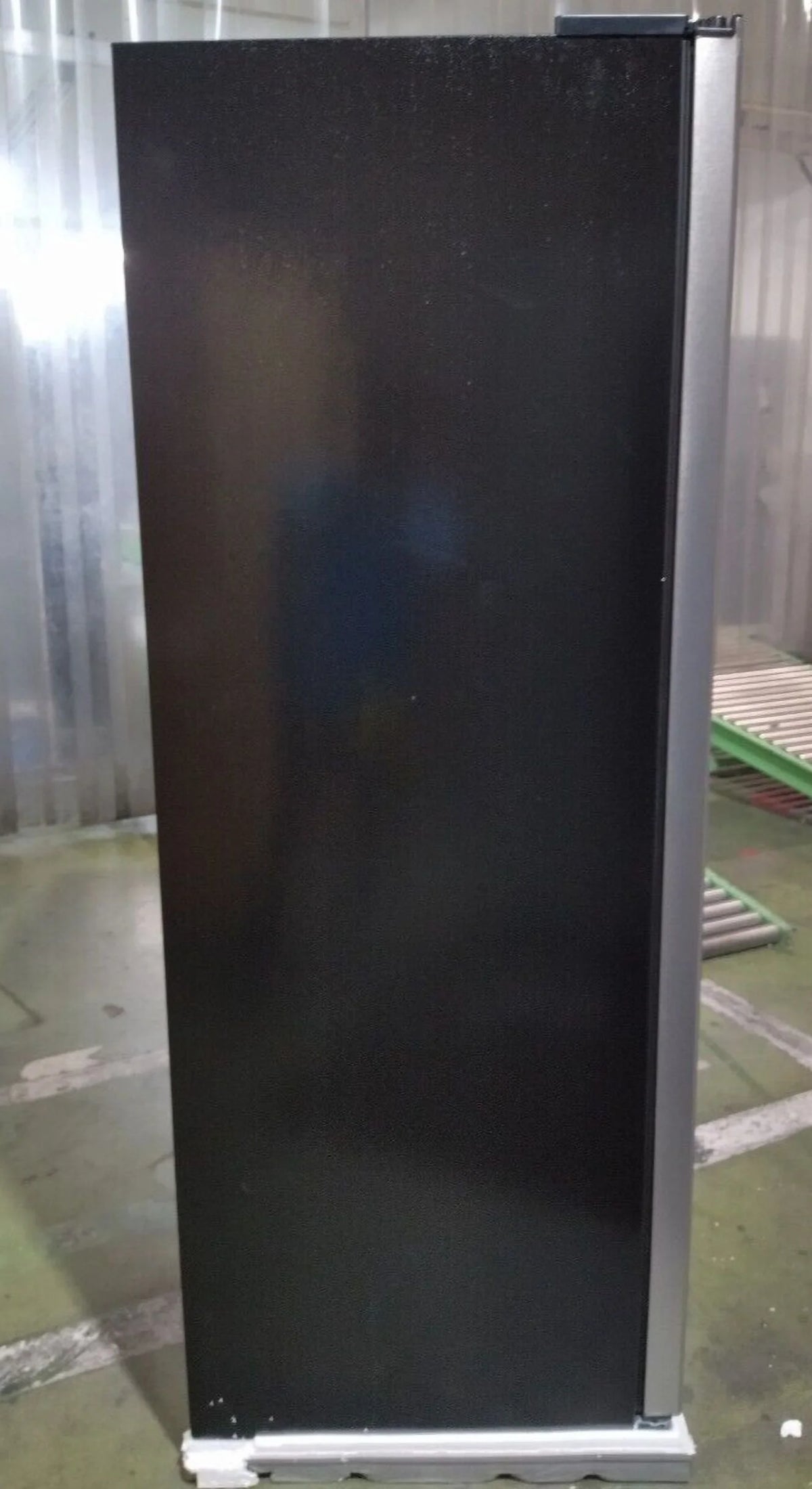 FORT�� 33 inch Upright 21 Cu ft Freezer in Stainless Steel F21UFLESSS Left Door Fridge