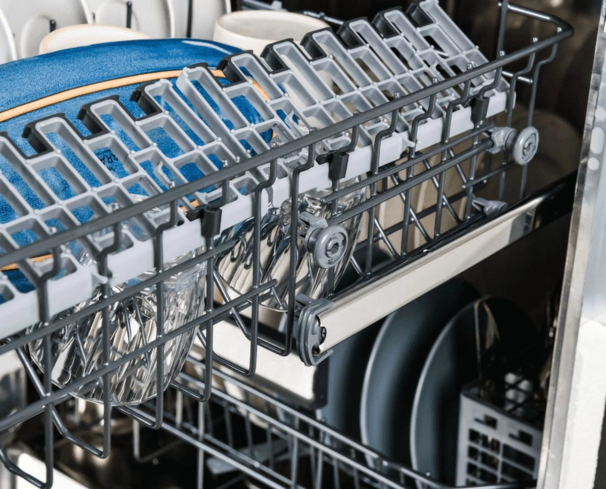 Kenmore 24�?Built-In-Dishwasher w/ 3rd Rack & Turbo Dry-SS Pocket handle