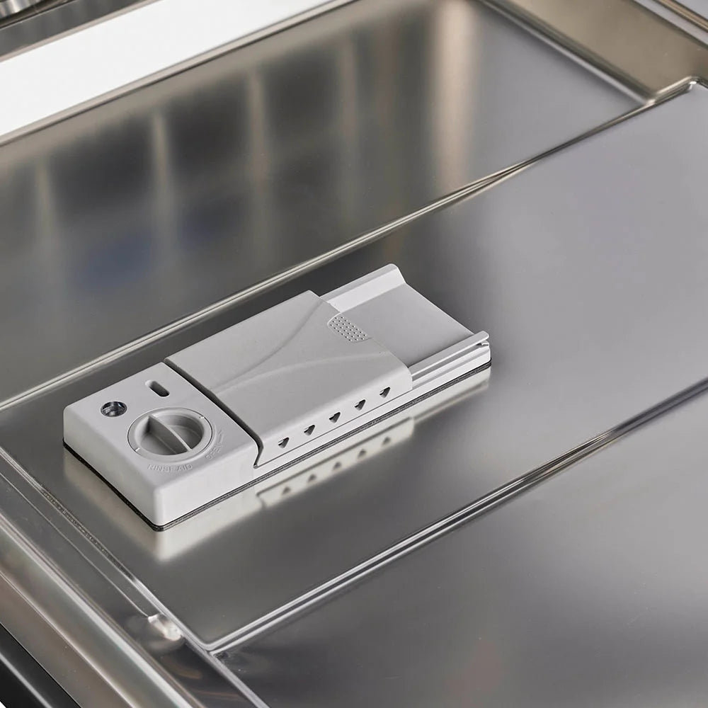 Unique Appliances Classic Retro 24" Built-in Dishwasher with Stainless Steel Tub and LED Lighting