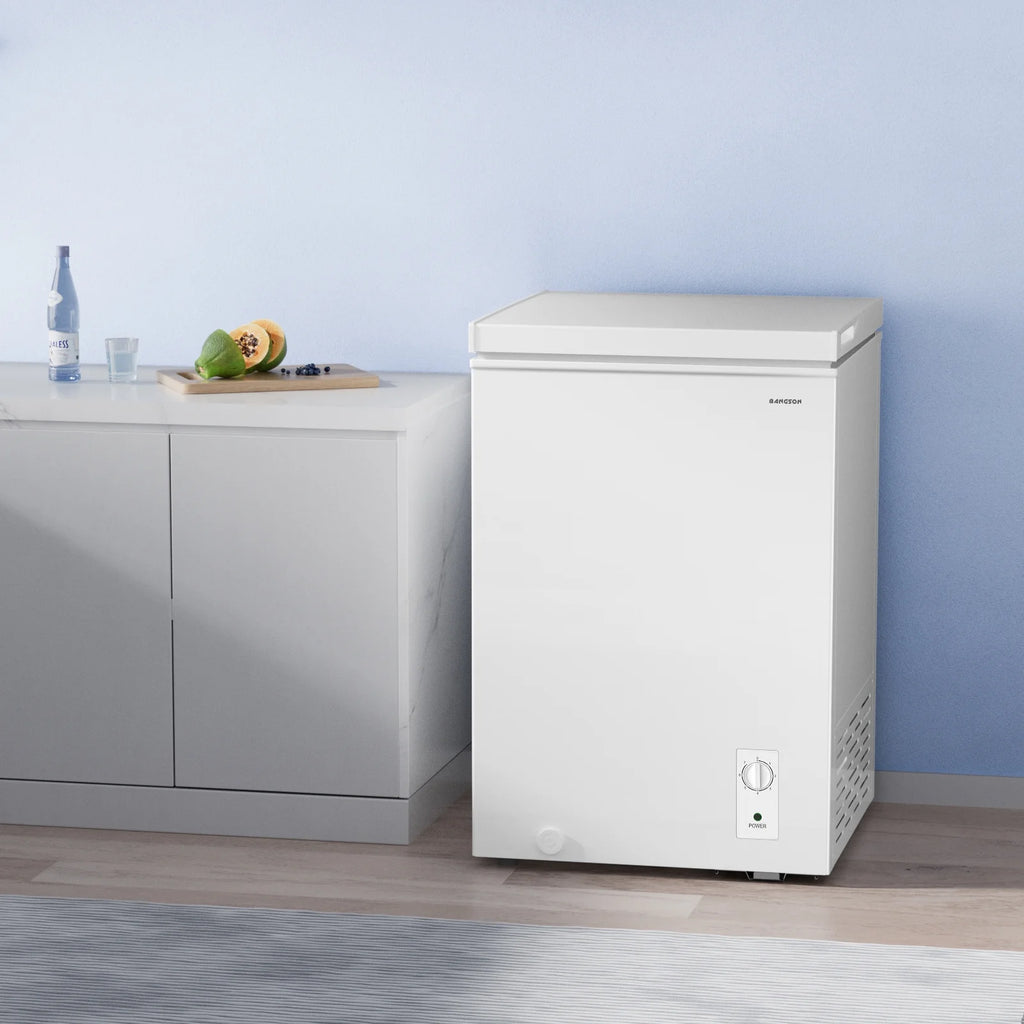 BANGSON 3.5 Cubic Feet Chest Freezer,Deep Freezer With Removable Basket,Adjustable Temperature for Home/Dorms/Apartment/Office