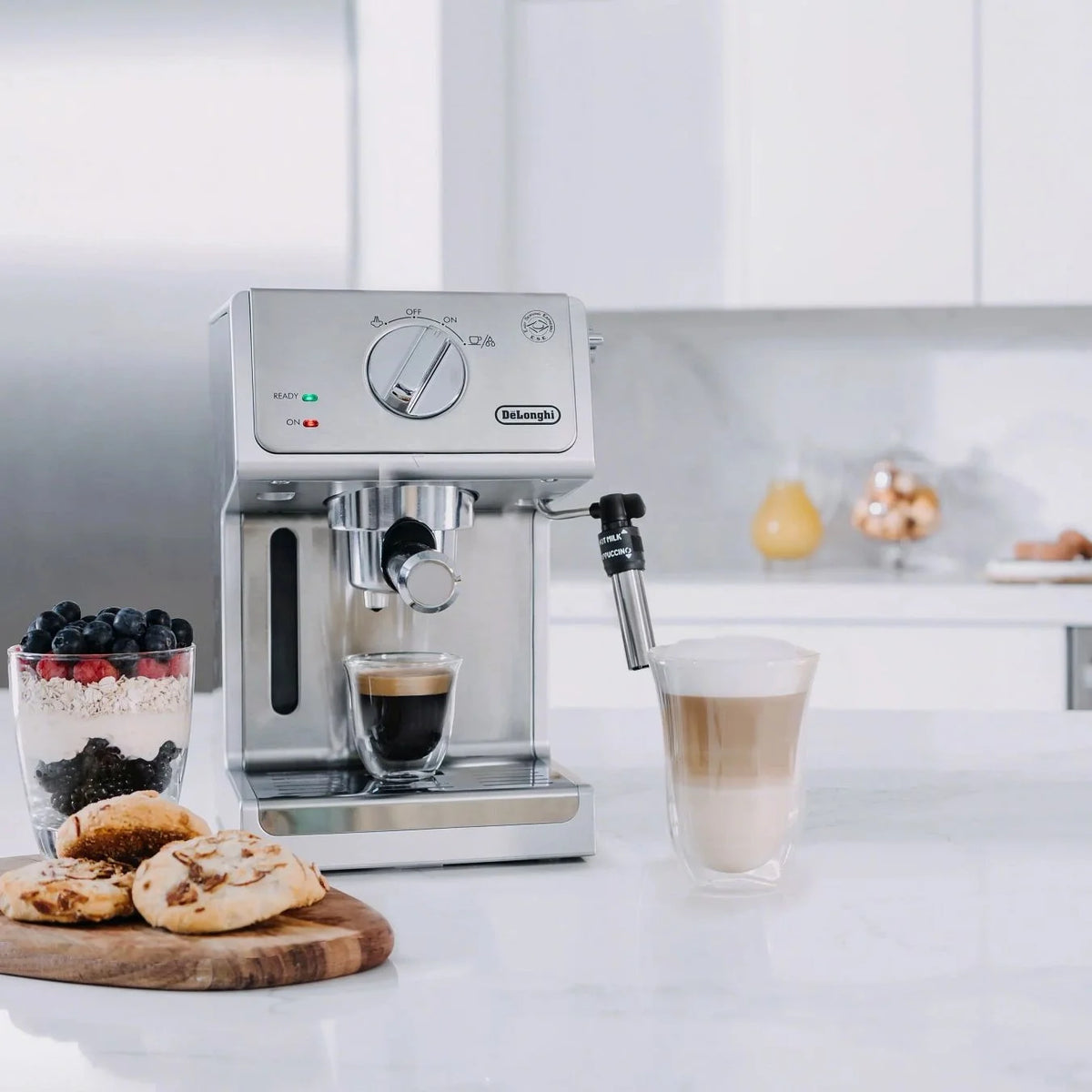 DeLonghi 15 Bar Stainless Steel Espresso and Cappuccino Machine with Premium Adjustable Frother