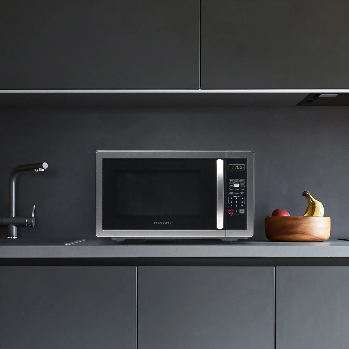 Farberware 1.1 Cu. Ft. 1000-Watt Compact Microwave Oven, Black